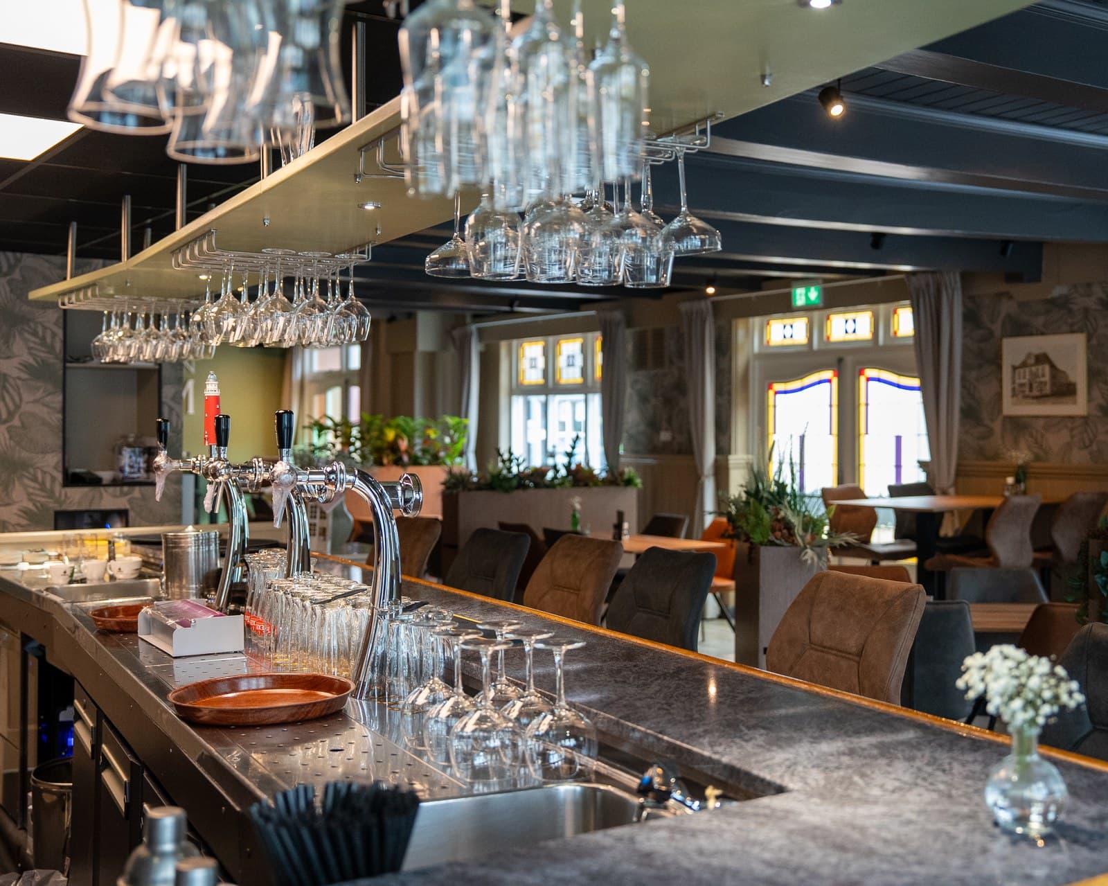 The bar at Het Wapen van Obdam on Dorpsstraat 132
